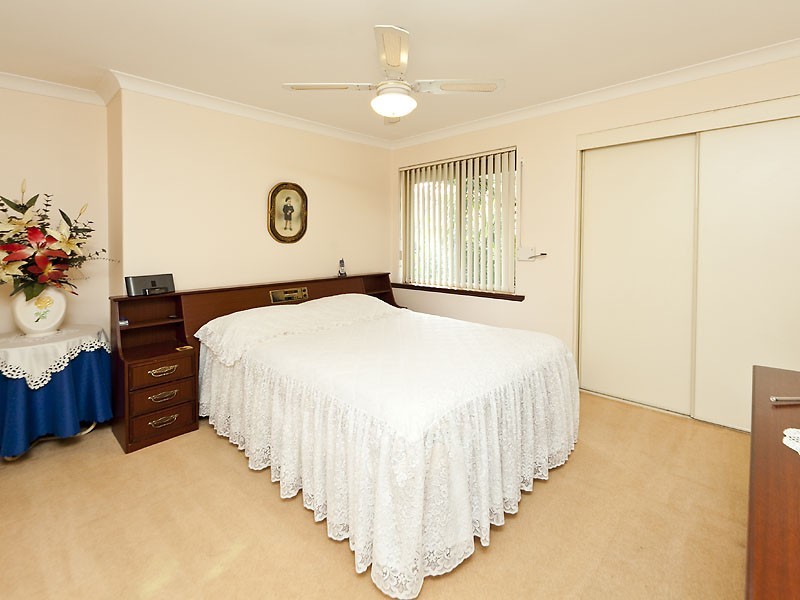 16 Settler Place, Greenmount WA 6056