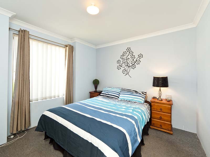 13 Nectarine Way, Forrestfield WA 6058