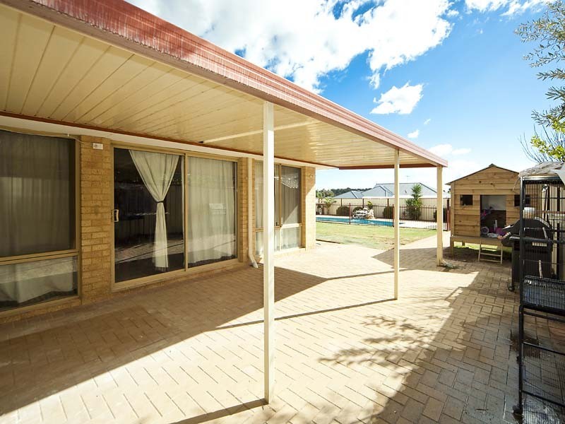 13 Nectarine Way, Forrestfield WA 6058