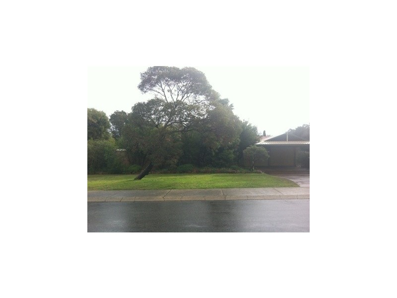 42 Scenic Drive, Maida Vale WA 6057