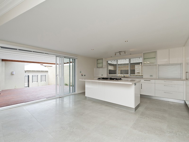 27 Centaur Circle, Woodbridge WA 6056