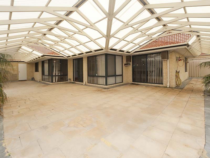 4 Betula Court, Helena Valley WA 6056