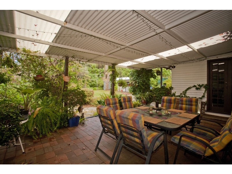 34 Mundaring Weir Road, Kalamunda WA 6076