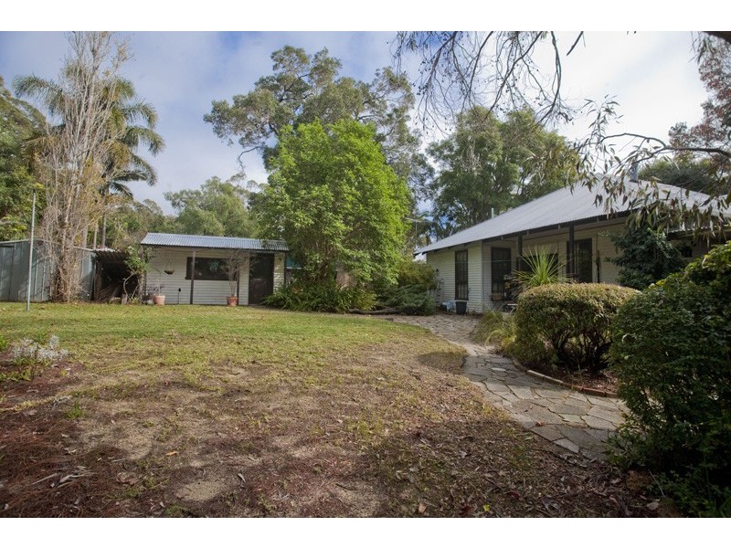 34 Mundaring Weir Road, Kalamunda WA 6076