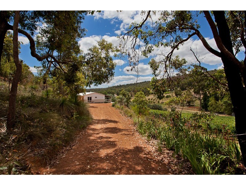 345 Aldersyde Road, Bickley WA 6076