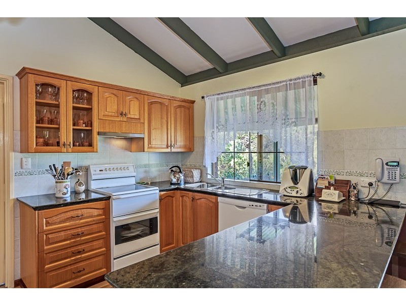 380 Aldersyde Road, Bickley WA 6076