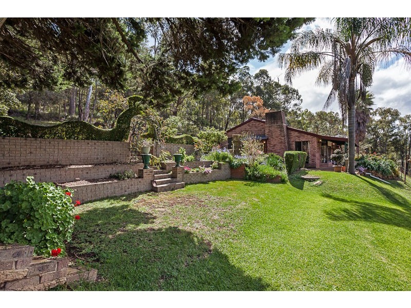 380 Aldersyde Road, Bickley WA 6076