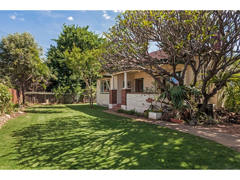 1 Piercy Street, Guildford WA 6055