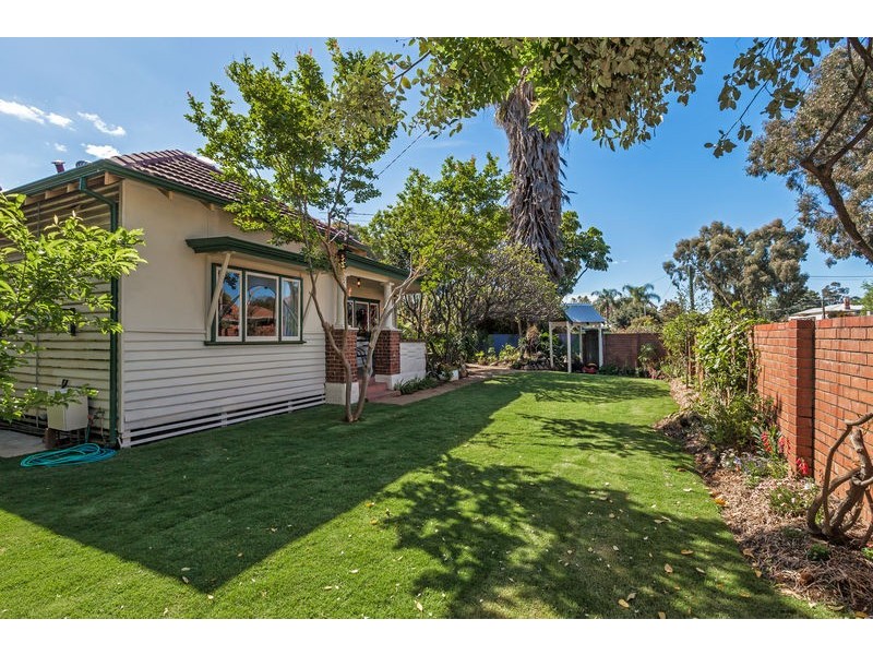 1 Piercy Street, Guildford WA 6055