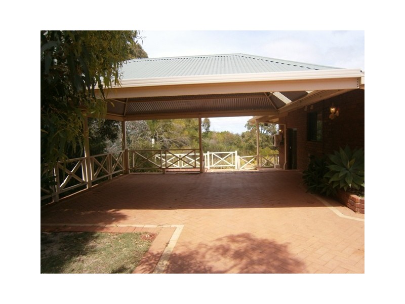 67 Holmes Road, Maida Vale WA 6057