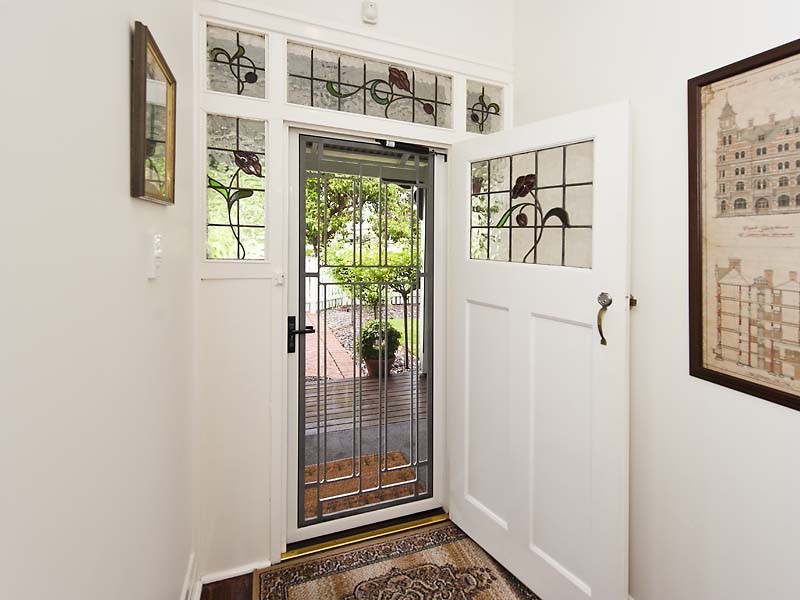 95 Terrace Road, Guildford WA 6055