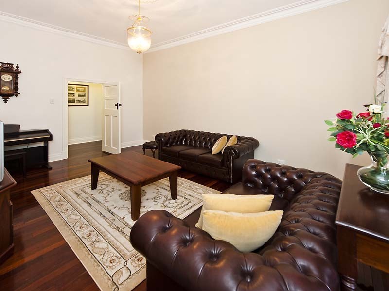 95 Terrace Road, Guildford WA 6055