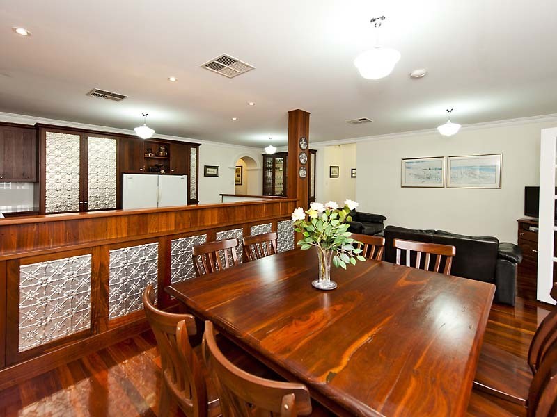 95 Terrace Road, Guildford WA 6055