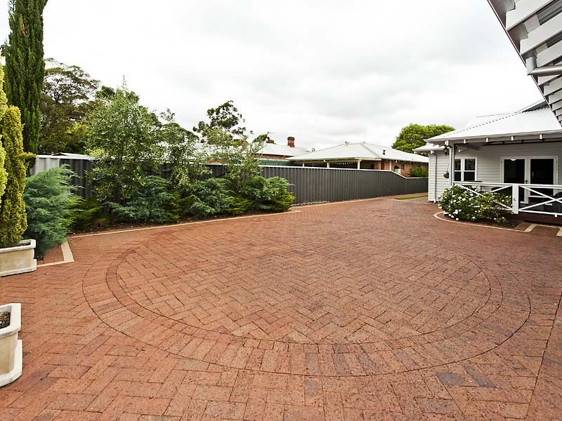 95 Terrace Road, Guildford WA 6055