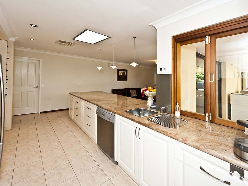 7 Keane Street, Lesmurdie WA 6076