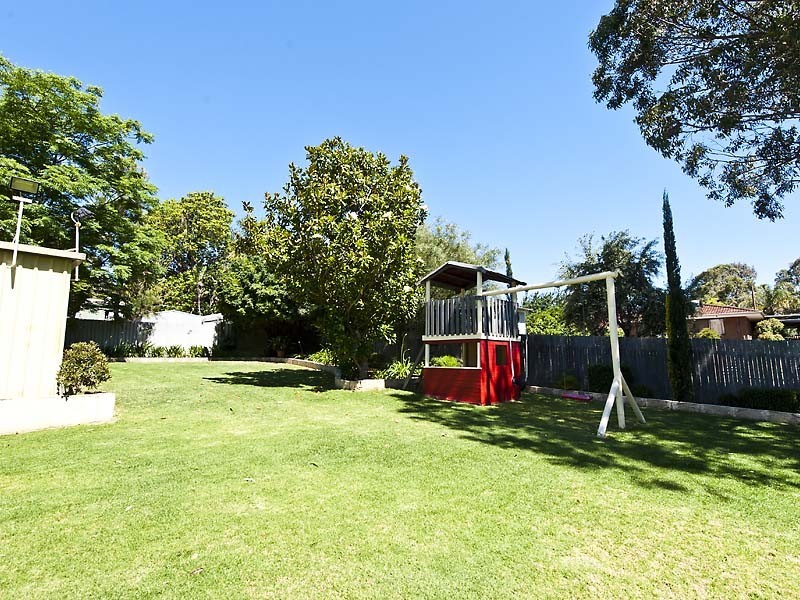 7 Keane Street, Lesmurdie WA 6076