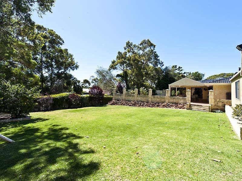 7 Keane Street, Lesmurdie WA 6076