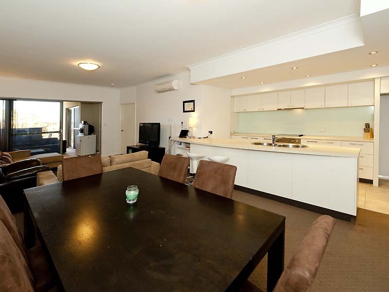 13/6 Keane, Midland WA 6056