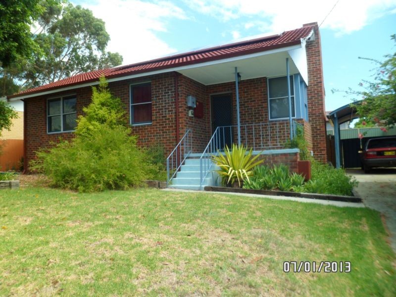 30 Coolga Road, Koongamia WA 6056