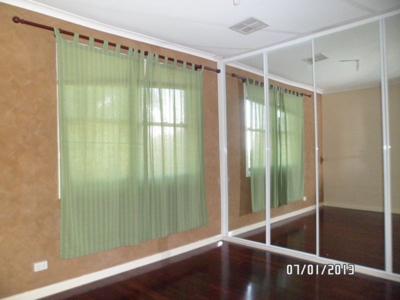 30 Coolga Road, Koongamia WA 6056