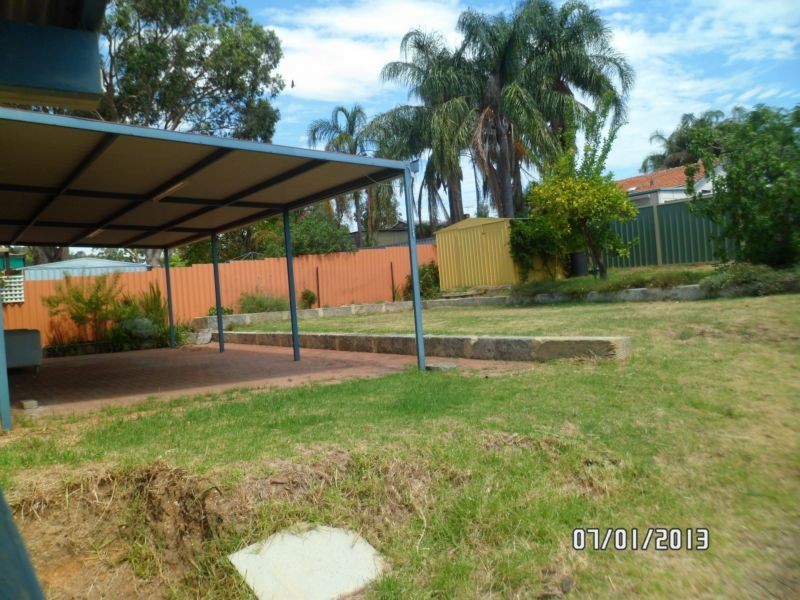30 Coolga Road, Koongamia WA 6056