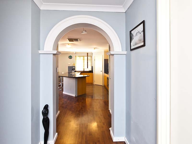 9a New Bond Street, Midland WA 6056