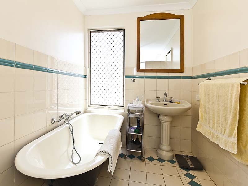 9a New Bond Street, Midland WA 6056