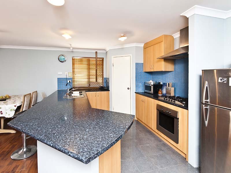 9a New Bond Street, Midland WA 6056