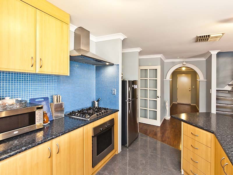 9a New Bond Street, Midland WA 6056