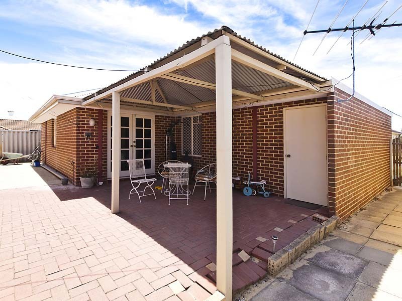 9a New Bond Street, Midland WA 6056