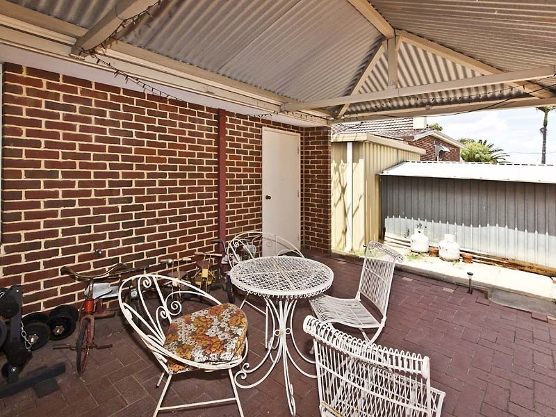 9a New Bond Street, Midland WA 6056