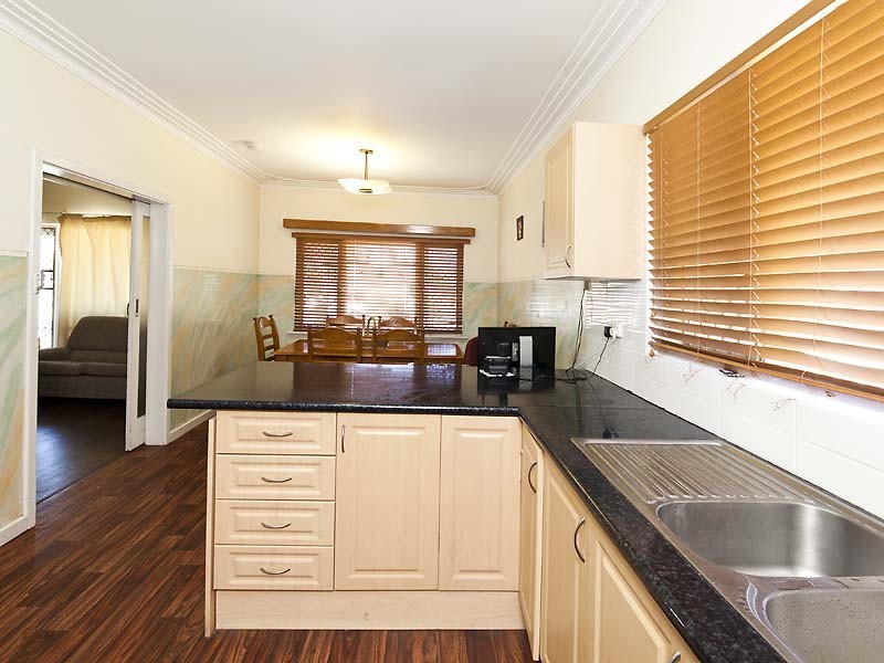 52 North Street, Midland WA 6056