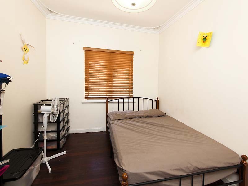 52 North Street, Midland WA 6056