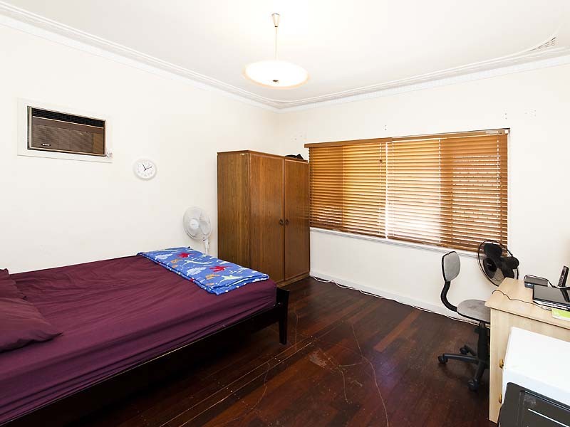 52 North Street, Midland WA 6056