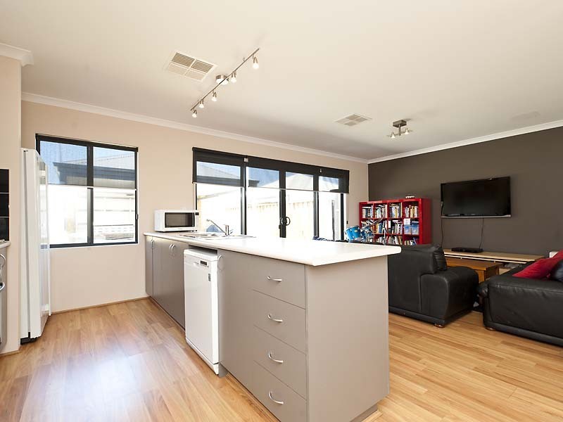 45 Stanbury Crescent, Ellenbrook WA 6069