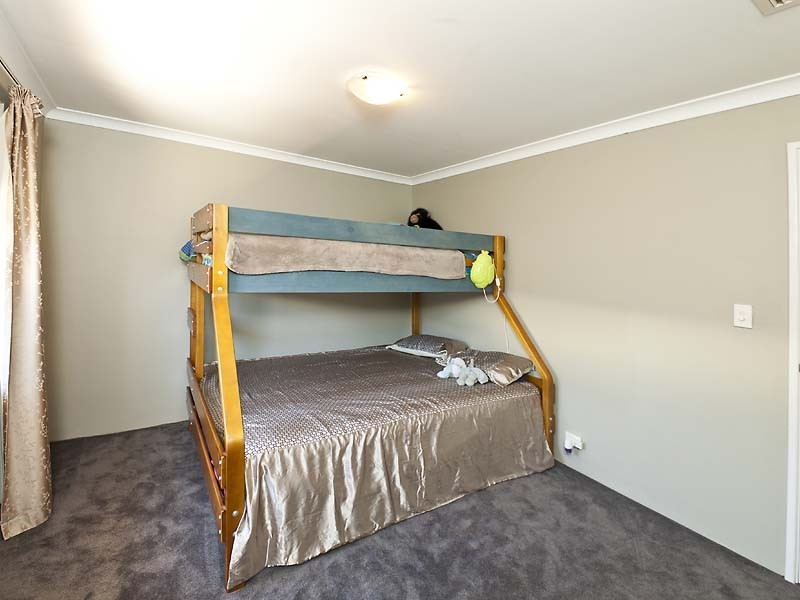 64 Lakeside Drive, Helena Valley WA 6056