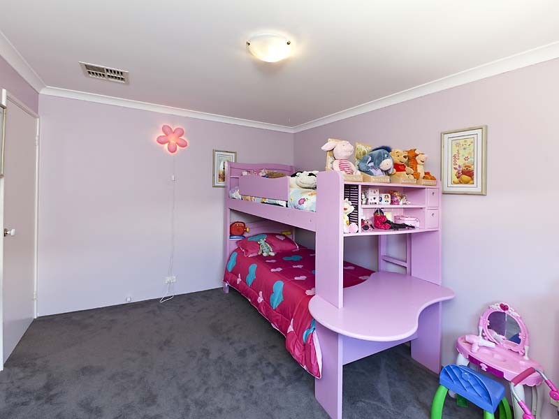 64 Lakeside Drive, Helena Valley WA 6056