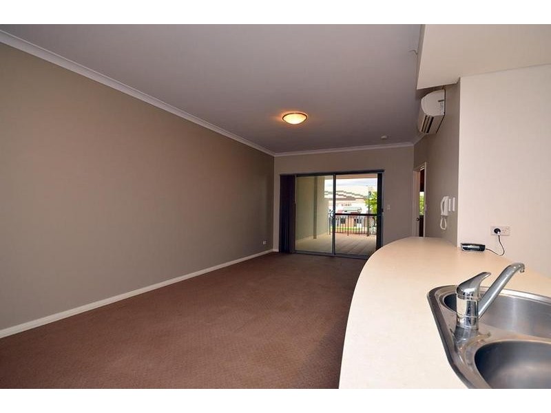 13/6 Keane, Midland WA 6056