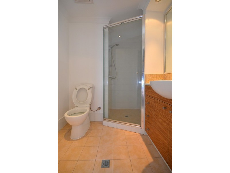 13/6 Keane, Midland WA 6056