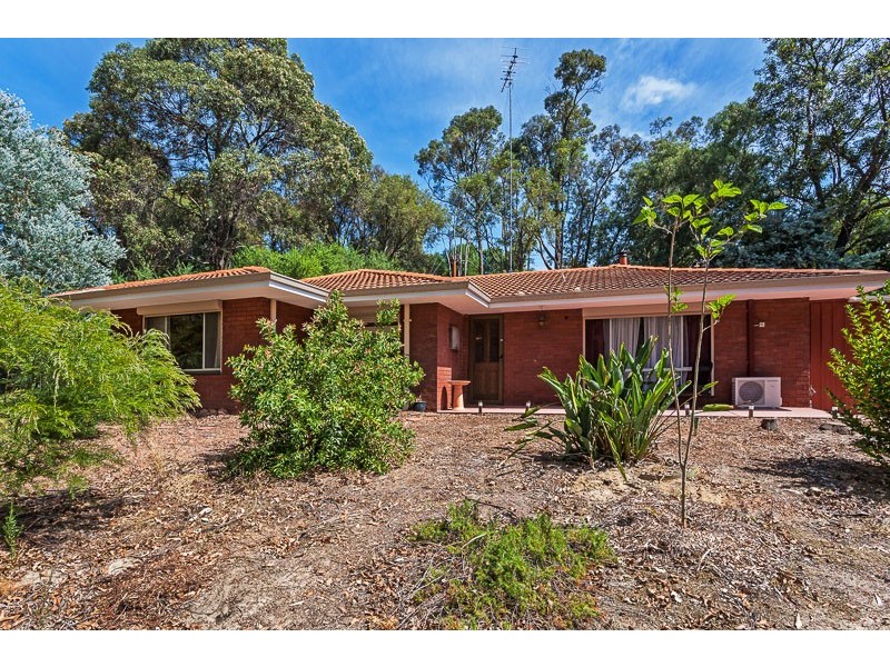 1 Henderson Road, Stoneville WA 6081