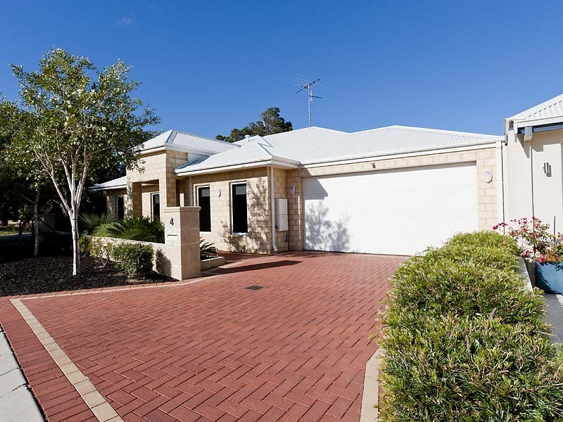 4 Denison Court, Erskine WA 6210