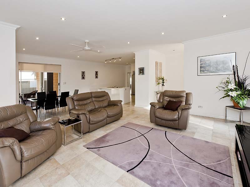 4 Denison Court, Erskine WA 6210