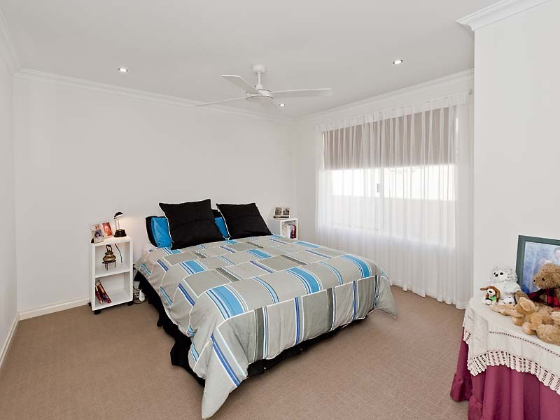 4 Denison Court, Erskine WA 6210