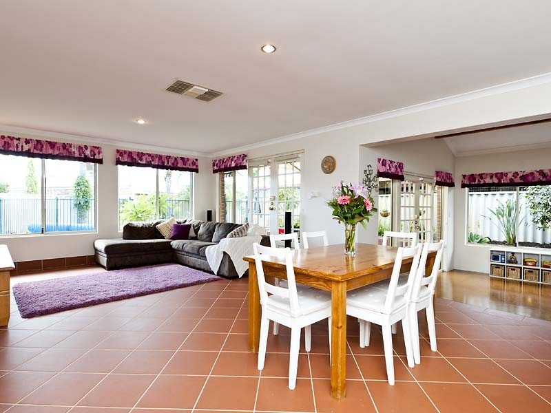 90 Torquata Blvd, Helena Valley WA 6056