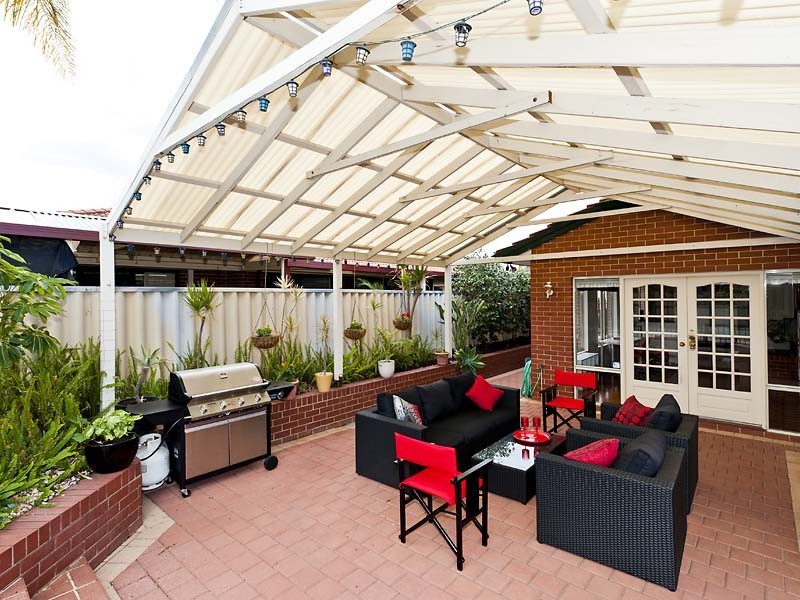 90 Torquata Blvd, Helena Valley WA 6056