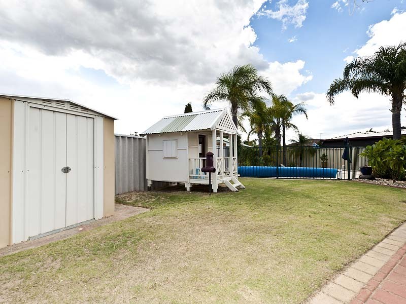 90 Torquata Blvd, Helena Valley WA 6056