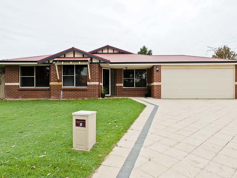 2 Desert Ash Place, Helena Valley WA 6056