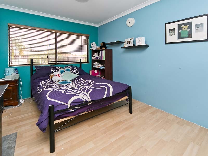 22 Robinia Rise, Helena Valley WA 6056