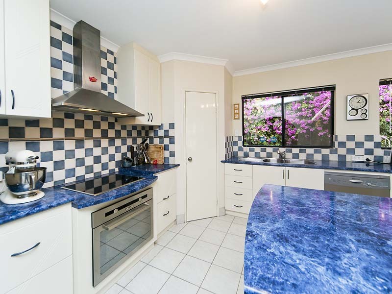 22 Robinia Rise, Helena Valley WA 6056