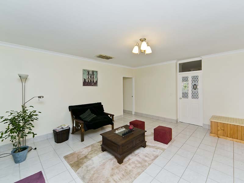 22 Robinia Rise, Helena Valley WA 6056